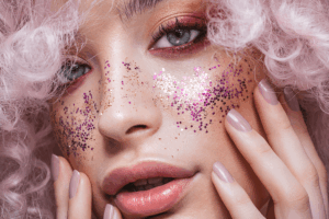 Holiday Make-Up Trends… Glitter Freckles
Are Glitter Freckles Safe for Your Skin?